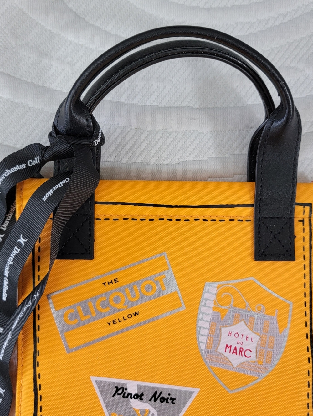 Veuve Clicquot Orange Vinyl Insulated Tote Bag / Bottle Holder Handles Ribbons - Picture 2 of 9